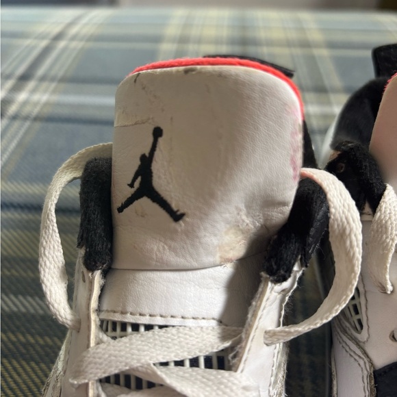 Nike Air Jordan 4 Retro White Black Crimson - Picture 3 of 8